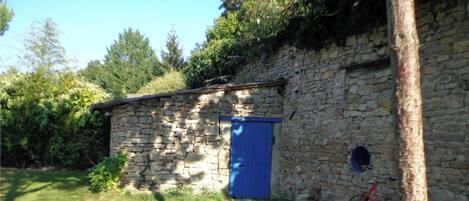 Enceinte de lâhĂ©bergement