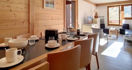 Renovated apartment for 8, ski-in/ski-out with parking