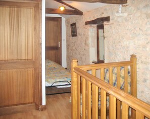 4 chambres, fer et planche Ă repasser, accĂšs Internet