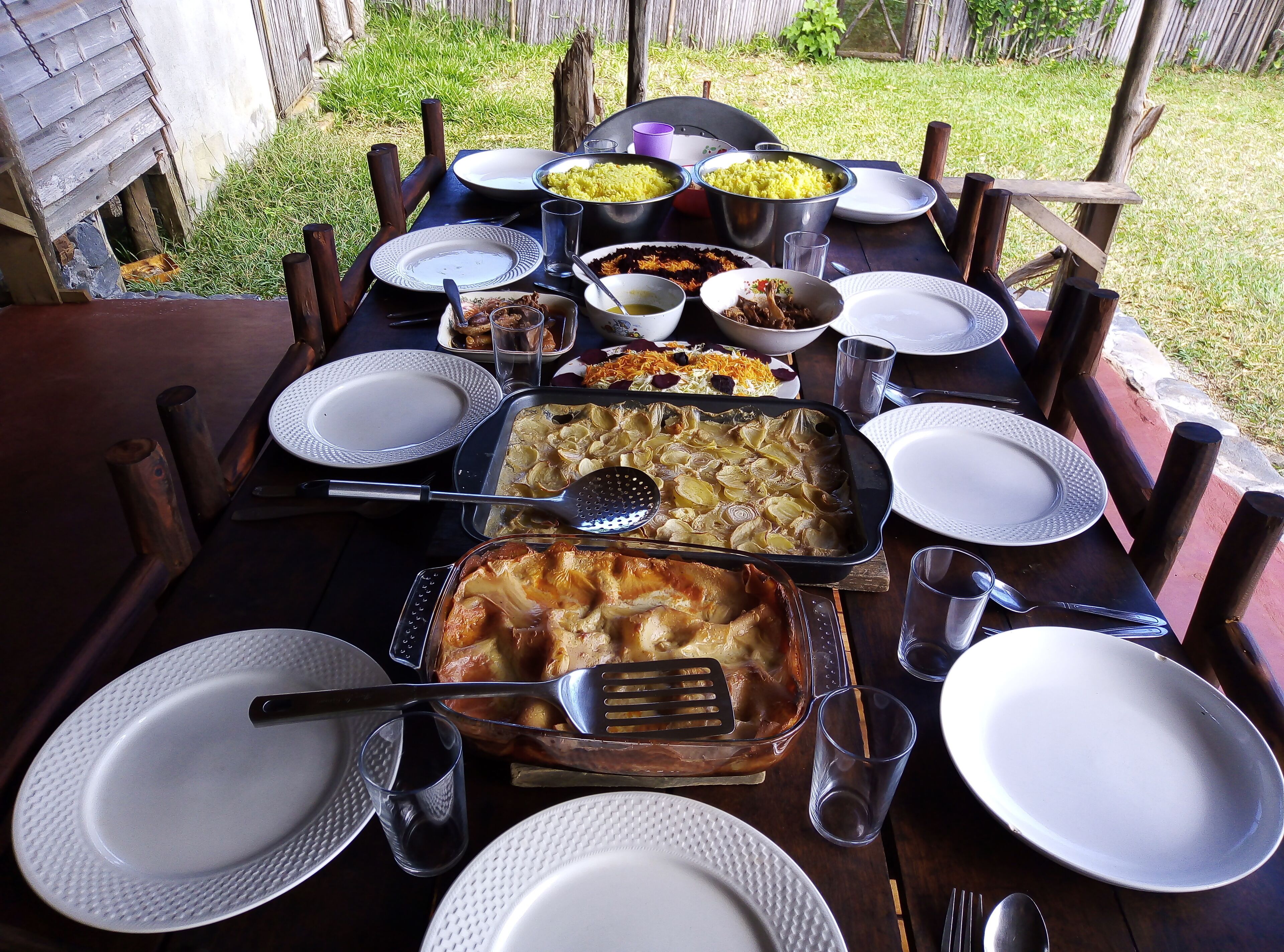 Outdoor dining