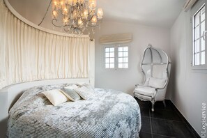 6 chambres, accès au Wi-Fi (inclus)