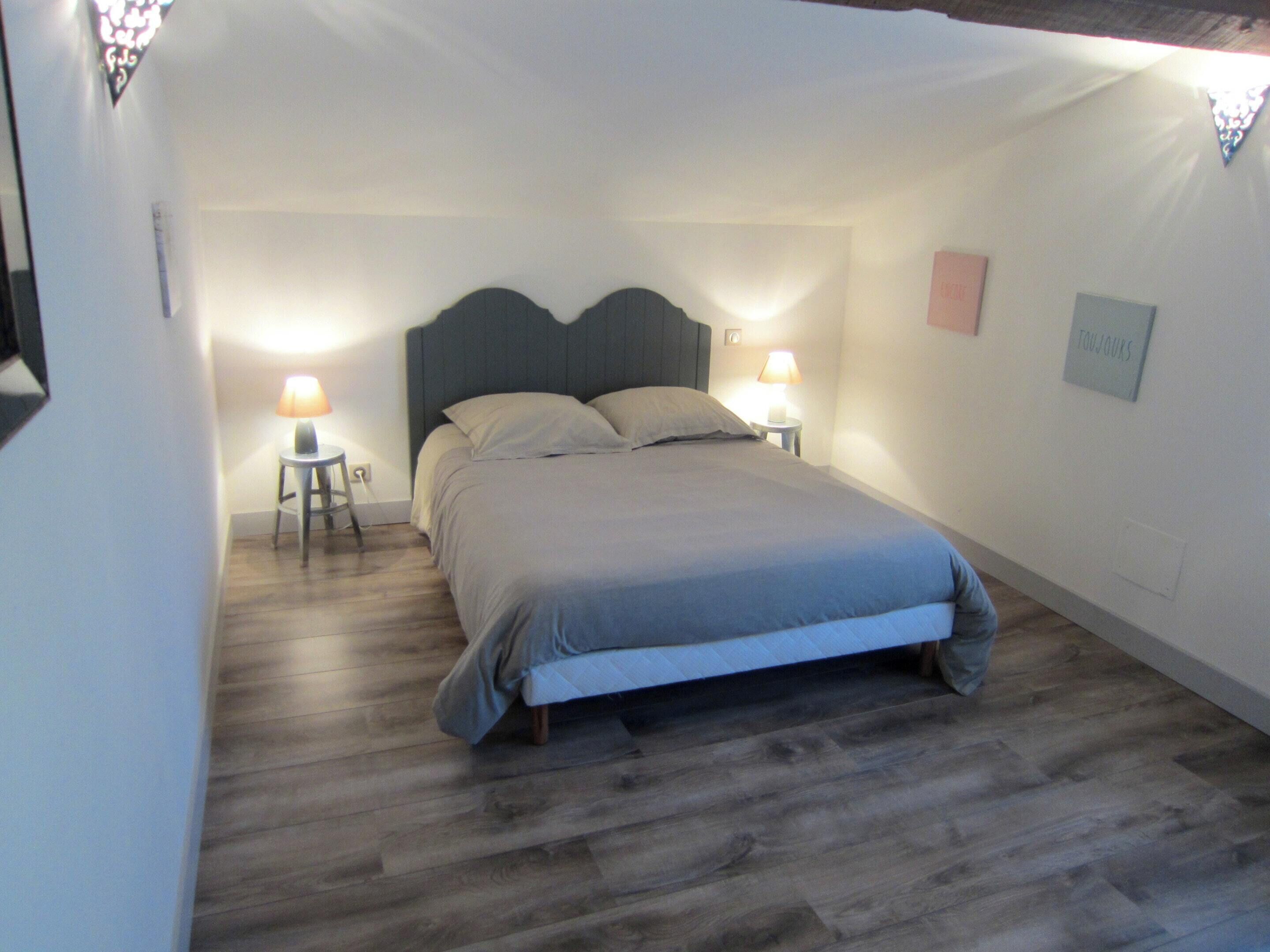 4 chambres, fer et planche à repasser, accès Internet