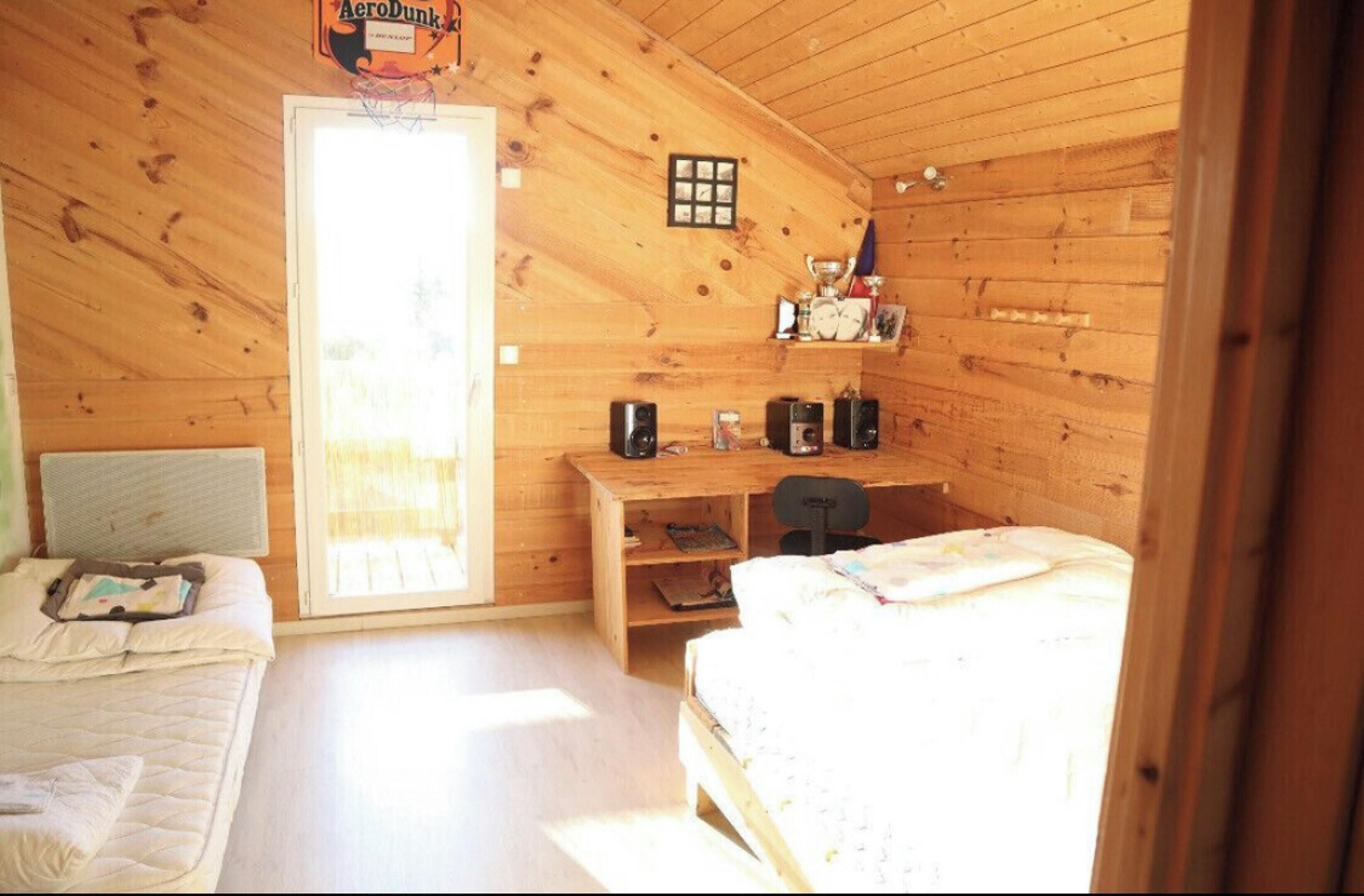 4 Schlafzimmer, Schreibtisch, kostenloses WLAN, Bettwäsche