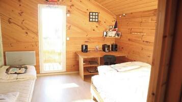 4 Schlafzimmer, Schreibtisch, kostenloses WLAN, Bettwäsche