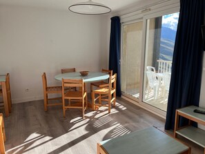 Dining - T3 apartment Peyragudes 6 ppl, balcony, ski-in, shuttle, spa, pets welcome, parking (Peyragudes)