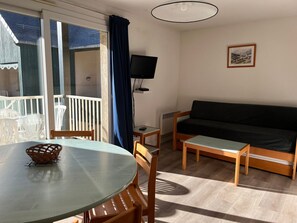 TV - T3 apartment Peyragudes 6 ppl, balcony, ski-in, shuttle, spa, pets welcome, parking (Peyragudes)