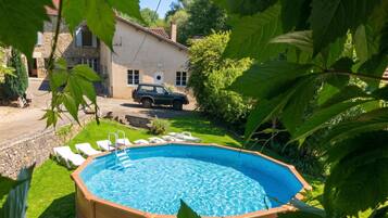 Vue sur piscine
