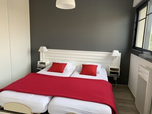 1 室のベッドルーム
