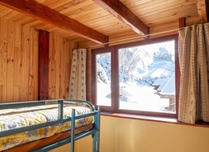 1 bedroom, travel crib - Homerez - Chalet in Le Tholy (Le Tholy)