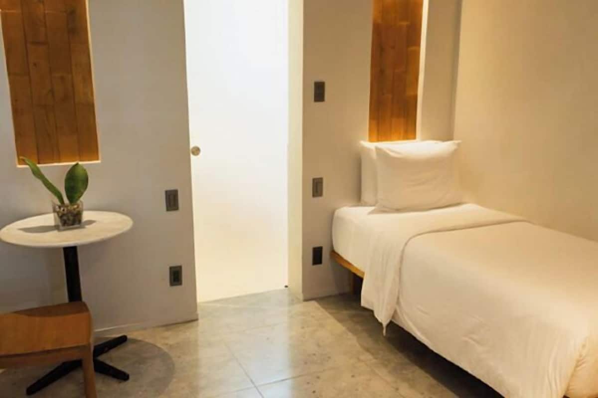 1 habitación y ropa de cama de alta calidad