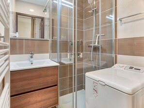 Bathroom - Renovated 6-person apartment with south balcony and slope views in Gourette (Gourette)