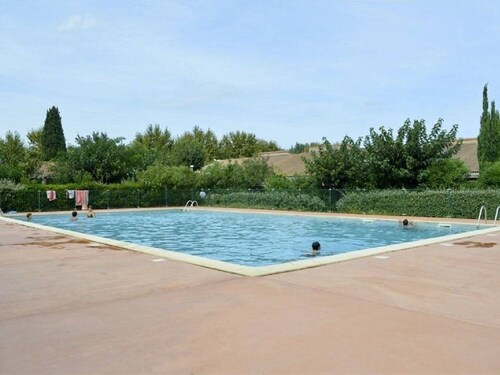 Cozy 2-Room House with Mezzanine, Terrace & Pool Near Beach in Argelès-sur-Mer