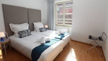 2 soveværelser, strygejern/strygebræt, sengetøj