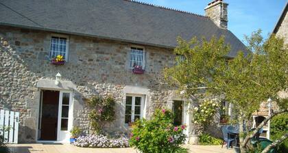 Charmante maison en pierre, jardin clos, animaux admis