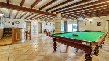 Game room