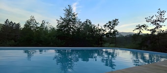 Logement insolite tout confort 1, piscine chauffée