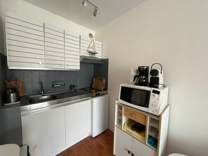 Mikrowelle, Herdplatte, Toaster