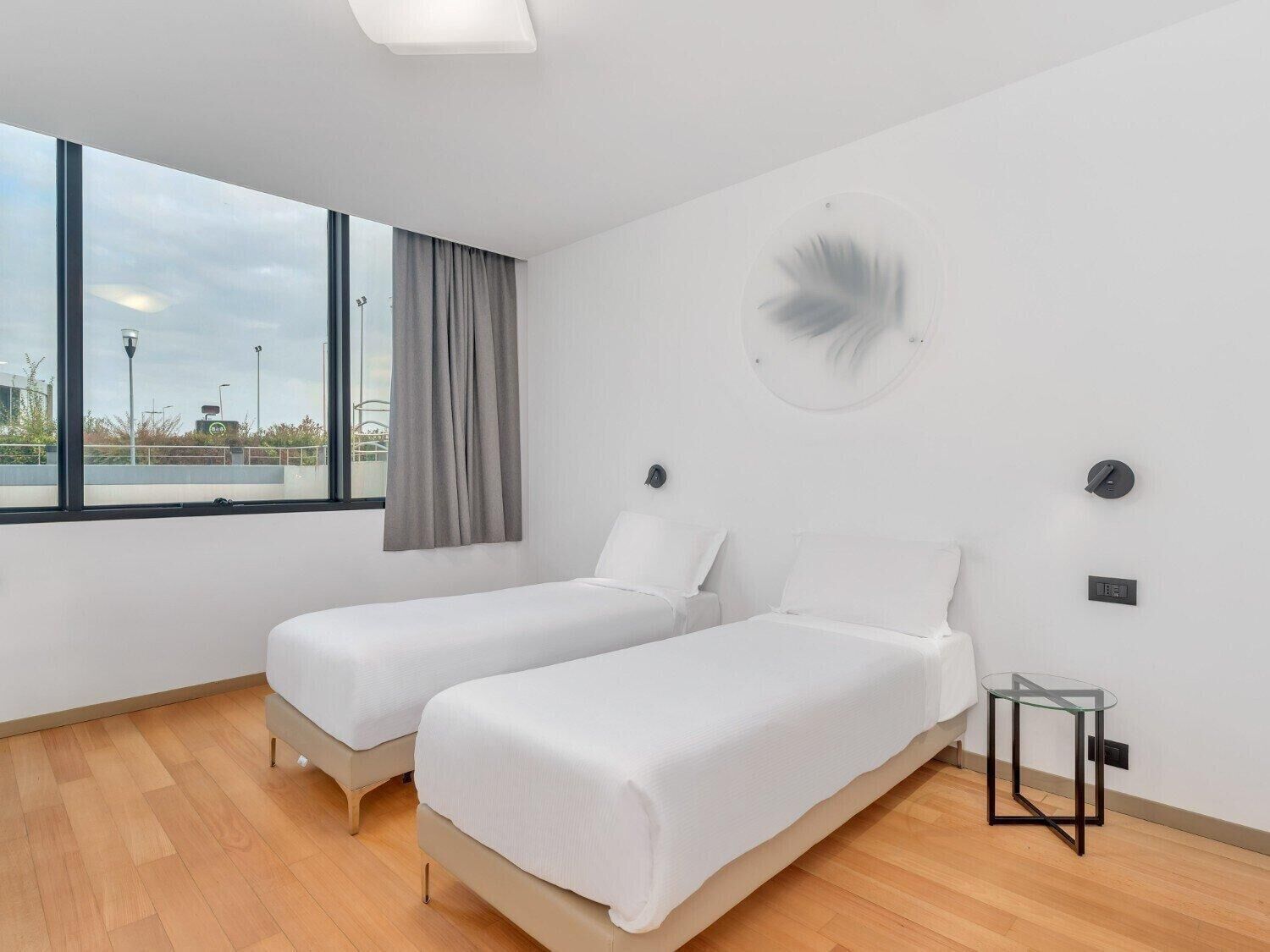 Twin Room, 2 Single Beds, Non Smoking | In-room safe, desk, soundproofing, free WiFi