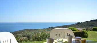 2-room apartment in Banyuls-sur-Mer with sea view and parking