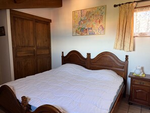 2 bedrooms