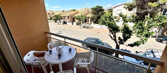 Studio cosy à Port-la-Nouvelle, à 300m de la plage, avec balcon, salon de jardin et ménage inclus