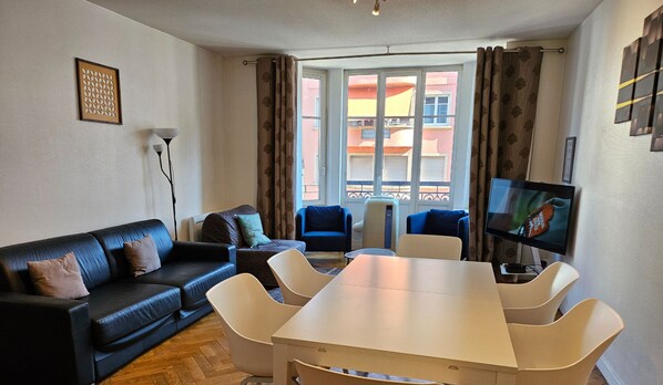 Imagen sin descripción, 1 de 24, botón