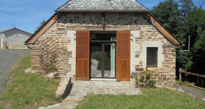 Homerez - House in Castelnau-de-Mandailles