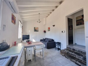 TV - House in Port-Vendres with garden, parking, and WIFI (Port-Vendres)