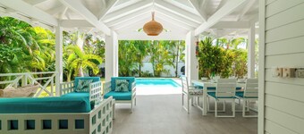 Caribbean Villa / Private Pool and Jacuzzi / 200M from Las Ballenas Beach / WIFI
