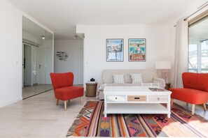 Interior - High-Standard 2-Bedroom Apartment with Sea View and Large Terrace (Cannes)