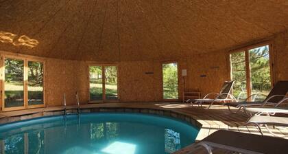 Logement insolite super confort, piscine chauffée