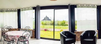 Homerez - Hus i Courtils, nær Mont Saint-Michel