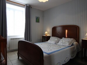2 bedrooms