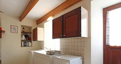 Maison Charmante avec Jardin Proche Plages - 2 Ch, Séjour, Animaux Acceptés