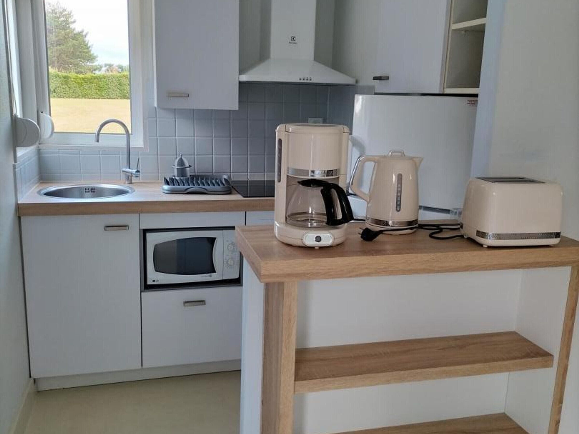 Réfrigérateur, micro-ondes