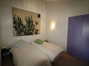 2 bedrooms