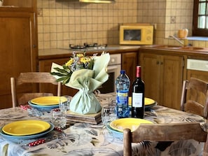 Dining - Charming house with large park in Juilley (Juilley)
