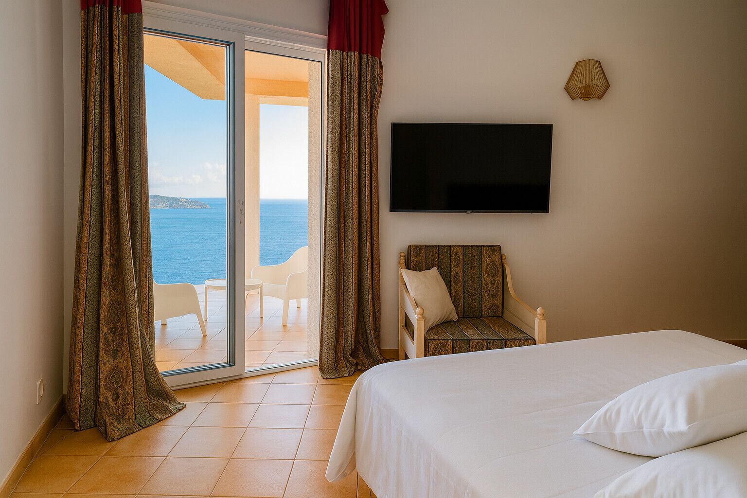 5 chambres, fer et planche à repasser, lit parapluie, Wi-Fi