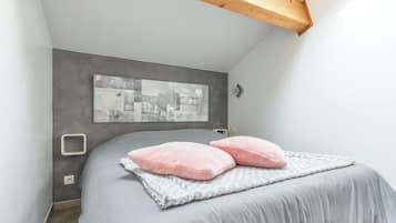 1 soveværelse, strygejern/strygebræt, internetforbindelse