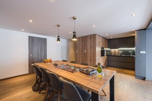 Dining - AYAN - Luxury apartment with spa and fitness room (Montriond)