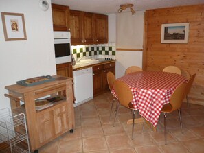 Dining - Cozy duplex 3 rooms, 6 people, Méribel, pets allowed (Méribel)