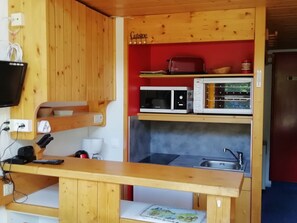 Fridge, microwave, oven, stovetop - Duplex 2 Rooms - 5 Pers, Charmettoger Arc 1800, Pets Allowed (Les Arcs 1800)