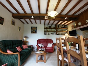 TV, DVD player - Quiet house with garden and parking near Lessay (Laulne)
