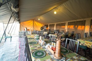 Breakfast, lunch, dinner served; local and international cuisine  - Serengeti Wildebeest Camp (Serengeti)