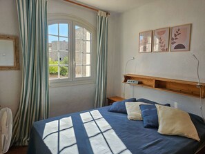 1 室のベッドルーム