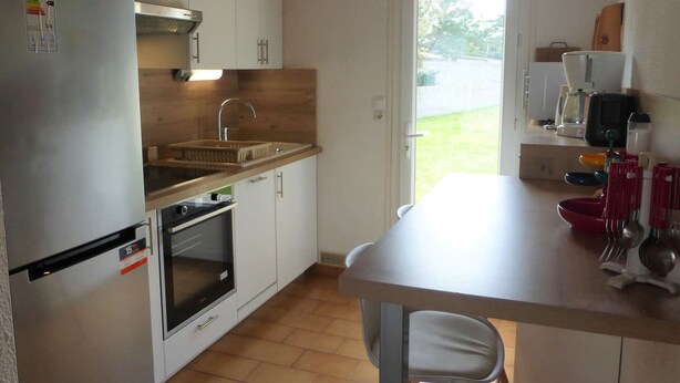 Unclassified image, 1 of 18, button - Cozy 2-BR Beach House with Terrace, BBQ, and Parking - 400m from La Sauzaie Beach (Bretignolles-sur-Mer)