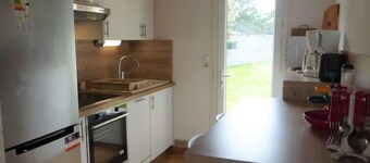 Cozy 2-BR Beach House with Terrace, BBQ, and Parking - 400m from La Sauzaie Beach