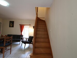 Interior - Charming stone house with private garden, pets allowed (Gratot)