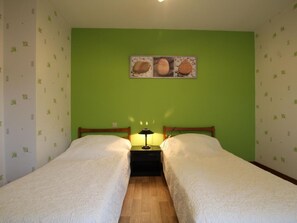 2 bedrooms