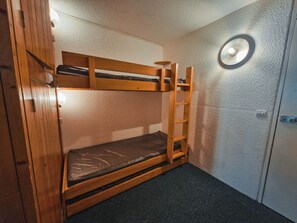 Room - Ski-in studio, 5 pax, pets allowed, Arc 1800 (Les Arcs 1800)